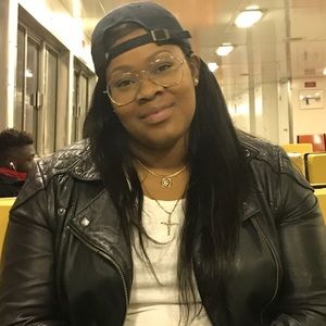 Meet your Posher, Catherine